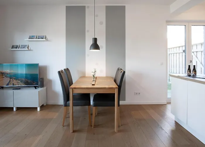 Hafenquartier 54° * Husum (Schleswig-Holstein)